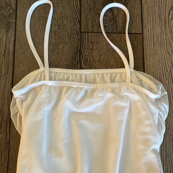 Pretty Little Thing White One Piece - Picture 4 of 6